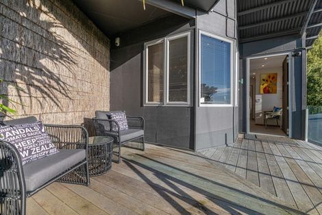 Photo of property in 10 Waitea Road, Muriwai, Waimauku, 0881