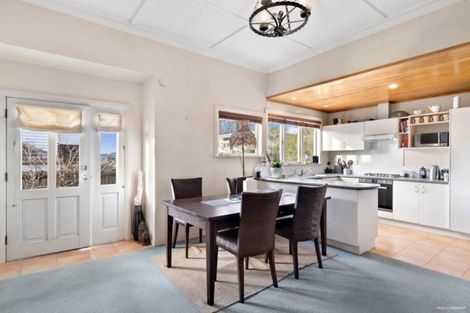 Photo of property in 10 Quest Terrace, Mount Roskill, Auckland, 1041