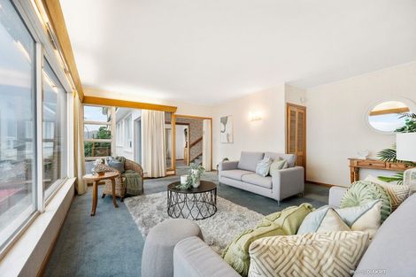 Photo of property in 218 The Esplanade, Island Bay, Wellington, 6023