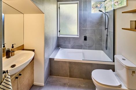 Photo of property in 42 Owhiro Bay Parade, Owhiro Bay, Wellington, 6023