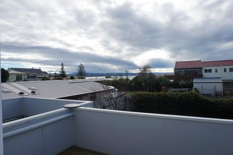 Photo of property in 18a Meeanee Quay, Westshore, Napier, 4110