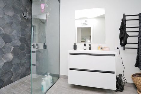 Photo of property in 9 Moa Street, Waikiwi, Invercargill, 9810