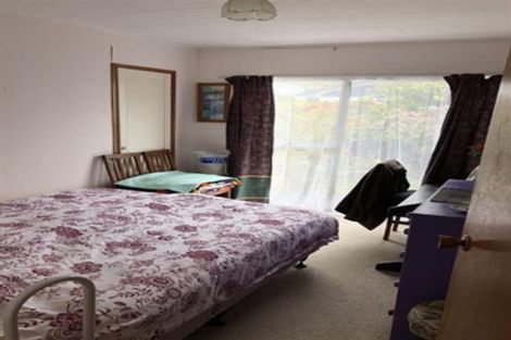 Photo of property in 2/142 Cascades Road, Pakuranga Heights, Auckland, 2010