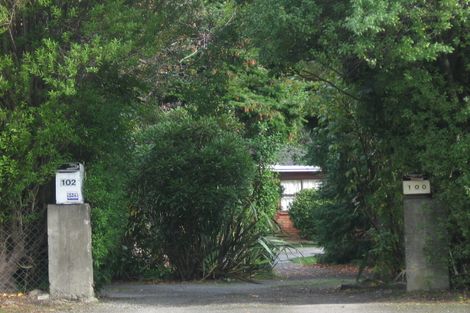 Photo of property in 102 Stokes Valley Road, Stokes Valley, Lower Hutt, 5019