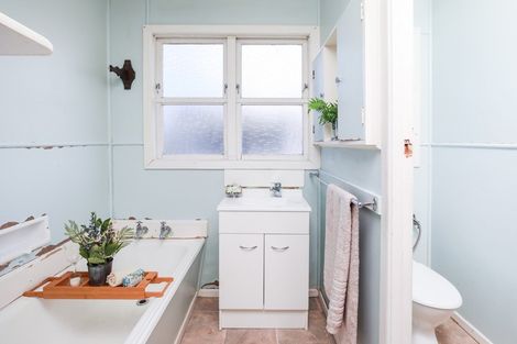 Photo of property in 12 Sunnyside Road, Nawton, Hamilton, 3200