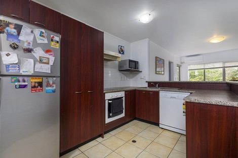 Photo of property in The Haven, 12/120 Beach Haven Road, Beach Haven, Auckland, 0626