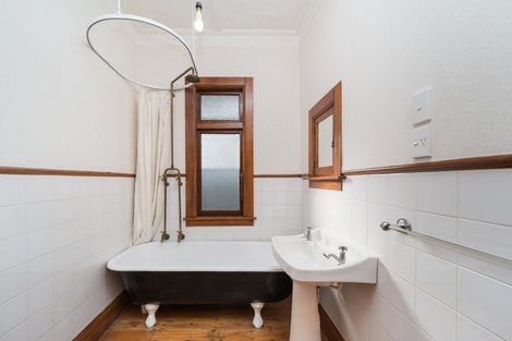 Photo of property in 161 Featherston Street, Takaro, Palmerston North, 4410