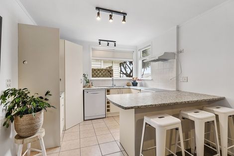 Photo of property in 22 Ferry Street, Seatoun, Wellington, 6022