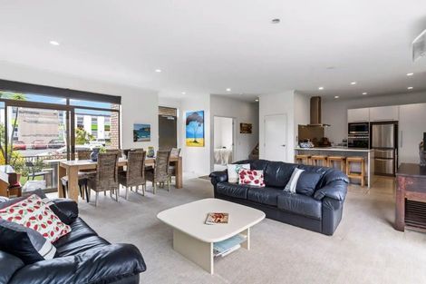 Photo of property in 86 Tihi Street, Stonefields, Auckland, 1072