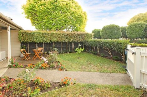 Photo of property in 4/58 Manuroa Road, Takanini, 2112