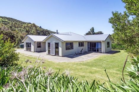 Photo of property in 5523 Masterton Castlepoint Road, Tinui, Masterton, 5889