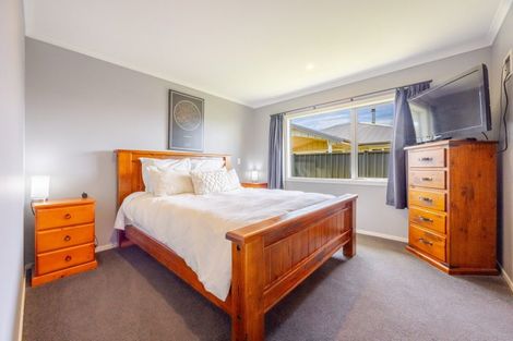 Photo of property in 13 Bell Street, Otane, 4202