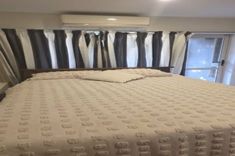 Photo of property in 822 Beach Road, Browns Bay, Auckland, 0630