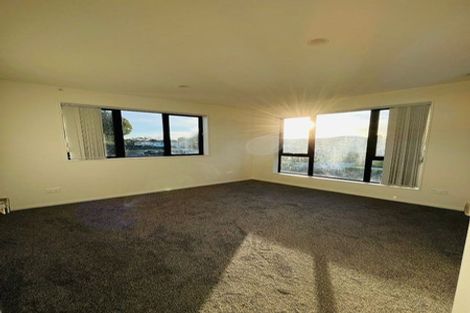 Photo of property in 10a Benton Place, Manurewa, Auckland, 2102