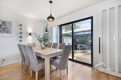 Photo of property in 21a Sovereign Place, Glenfield, Auckland, 0629