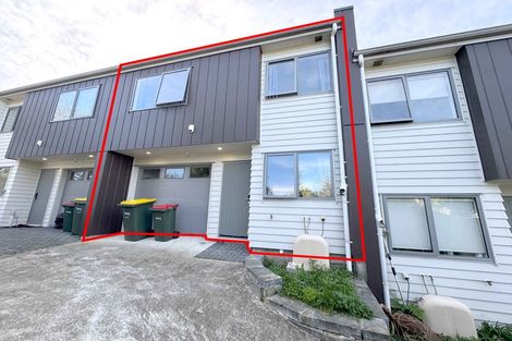 Photo of property in 6c Buisson Glade, West Harbour, Auckland, 0618