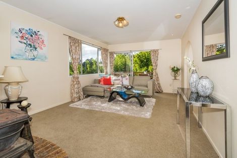 Photo of property in 72 Vandeleur Avenue, Birkdale, Auckland, 0626