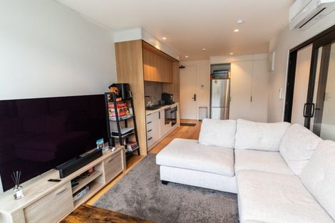 Photo of property in 2/62 Cambridge Terrace, Papatoetoe, Auckland, 2025