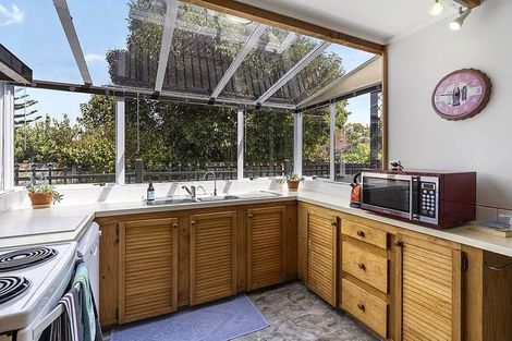 Photo of property in 24a Blanes Road, Weymouth, Auckland, 2103