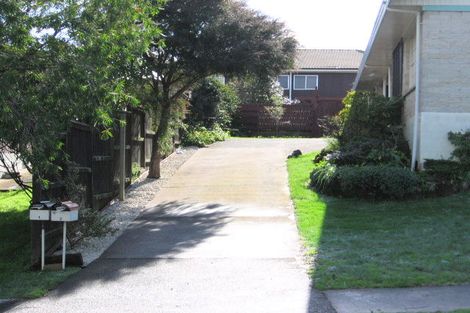 Photo of property in 1/187 Fisher Parade, Farm Cove, Auckland, 2012