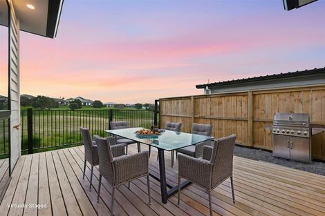 Photo of property in 50 Whakairo Crescent, Gulf Harbour, Whangaparaoa, 0930