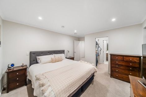 Photo of property in 38 Matairangi Avenue, Totara Heights, Auckland, 2105