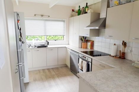 Photo of property in 2/12 King Richard Place, Browns Bay, Auckland, 0630