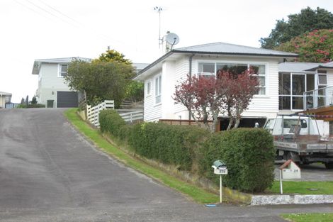 Photo of property in 22b Cowling Road, Hurdon, New Plymouth, 4310