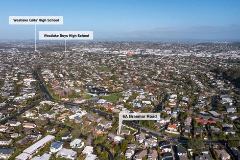 Photo of property in 1/193 East Coast Road, Castor Bay, Auckland, 0620