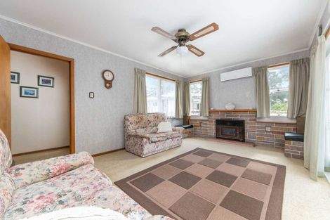 Photo of property in 40 Lowtherhurst Road, Massey, Auckland, 0614