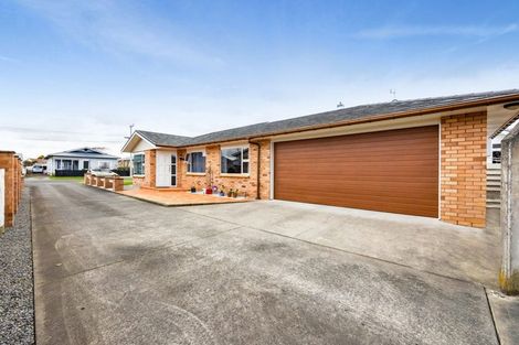 Photo of property in 11 Grey Street, Hawera, 4610