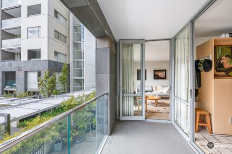 Photo of property in Sanctum Apartment, 10 Ebor Street, Te Aro, Wellington, 6011