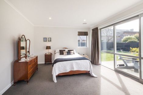 Photo of property in 33 Elmira Avenue, Hokowhitu, Palmerston North, 4410