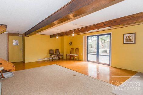 Photo of property in 5 Thuja Street, Green Bay, Auckland, 0604