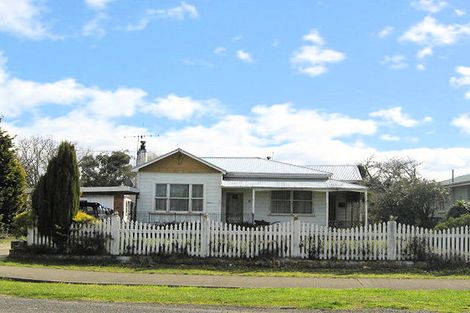 Photo of property in 47 Charlotte Street, Takapau, 4203