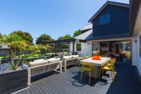 Photo of property in 5-7 Adam Lile Drive, Highlands Park, New Plymouth, 4312