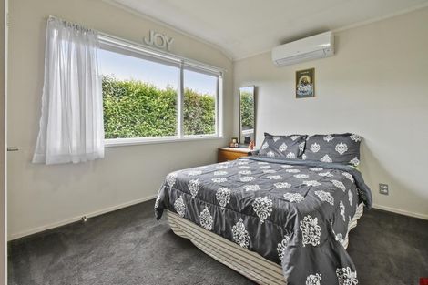 Photo of property in 17 Glenmore Road, Sunnyhills, Auckland, 2010