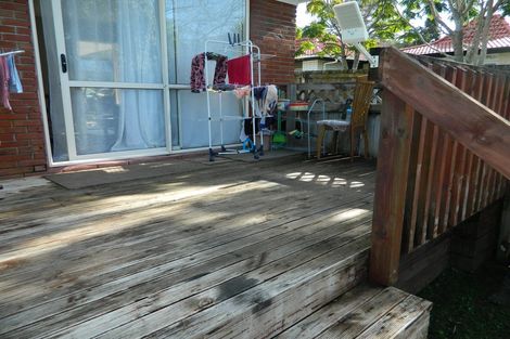 Photo of property in 2/6 Keldale Place, Forrest Hill, Auckland, 0620