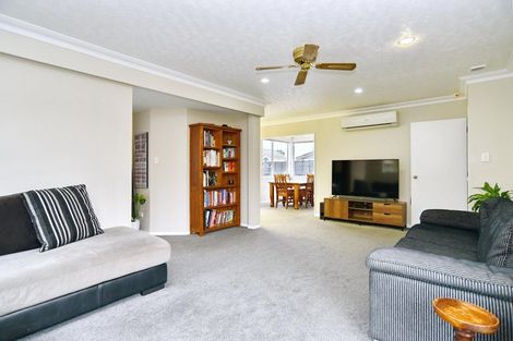 Photo of property in 19c Royal Park Drive, Parklands, Christchurch, 8083