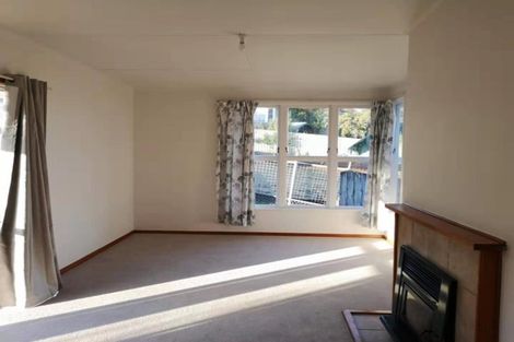Photo of property in 1/6a Kallu Crescent, Mount Roskill, Auckland, 1041