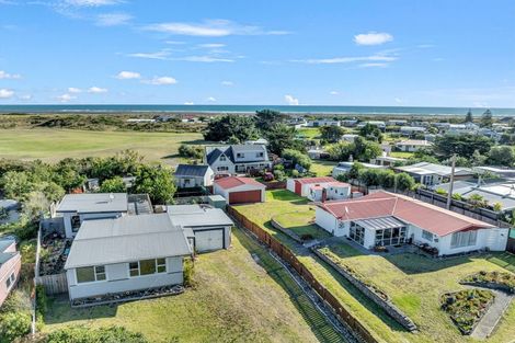 Photo of property in 35 Wainui Street, Koitiata, Whanganui, 4581