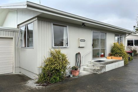 Photo of property in 2/44 The Esplanade, Westshore, Napier, 4110