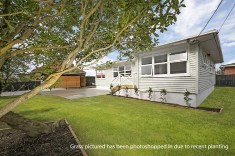 Photo of property in 54 Riverhead Road, Kumeu, 0810