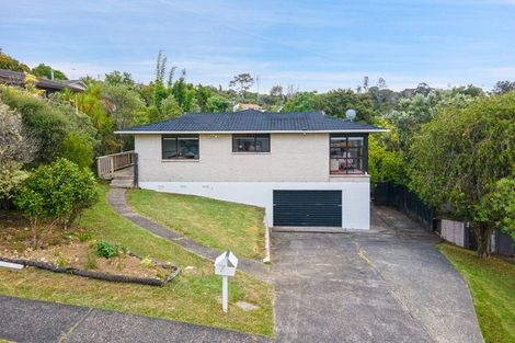 Photo of property in 7 Valdese Rise, Browns Bay, Auckland, 0630