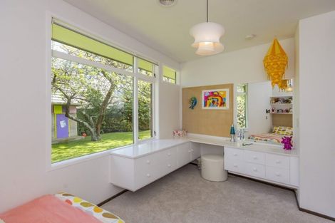 Photo of property in 27 Cheviot Road, Lowry Bay, Lower Hutt, 5013