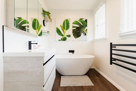 Photo of property in 15 Kinmont Crescent, Kinmont Park, Mosgiel, 9024