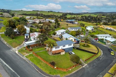 Photo of property in 8 Gill Drive, Kawakawa, 0210