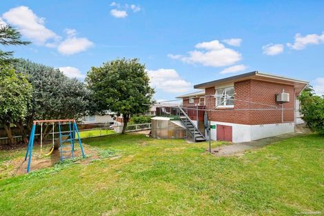 Photo of property in 18 Renwick Street, Papakura, 2110