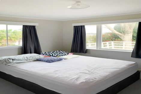 Photo of property in 9 Roband Avenue, Glenfield, Auckland, 0629