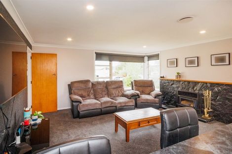 Photo of property in 27 Aspiring Avenue, Milson, Palmerston North, 4414